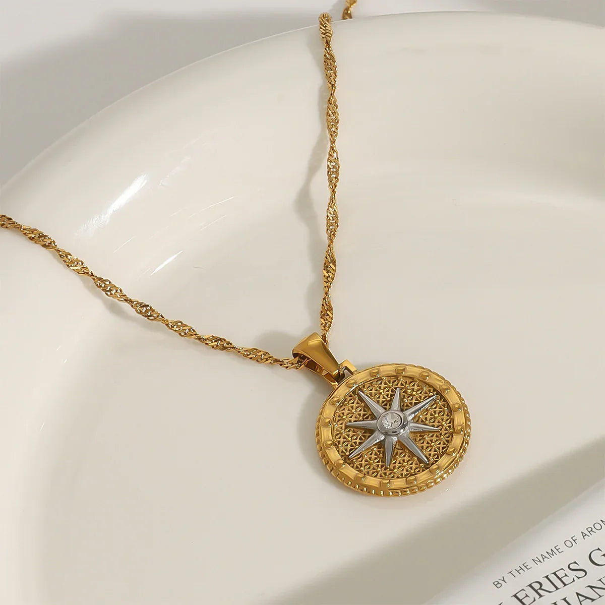 [ElanLuxe]Parker Gold Star Pendant