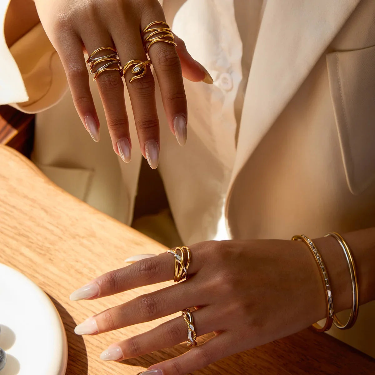 [ElanLuxe]Nerisse Two-Tone Twist Ring