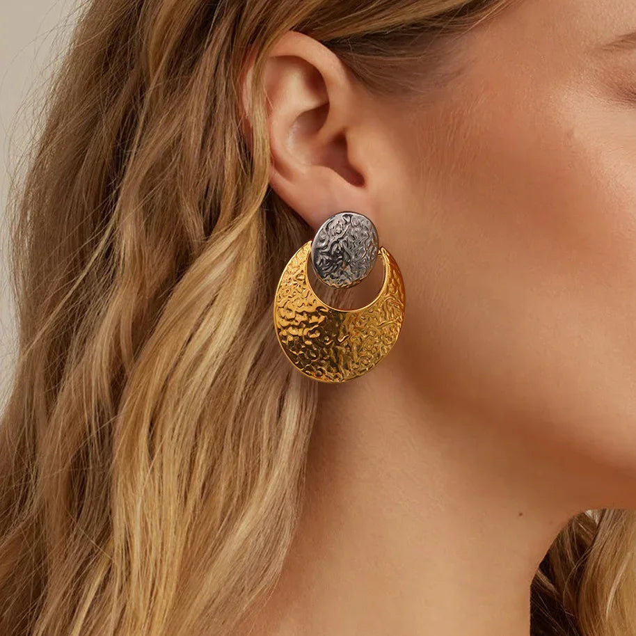 [ElanLuxe]Shelly Two Tone Crescent Earrings