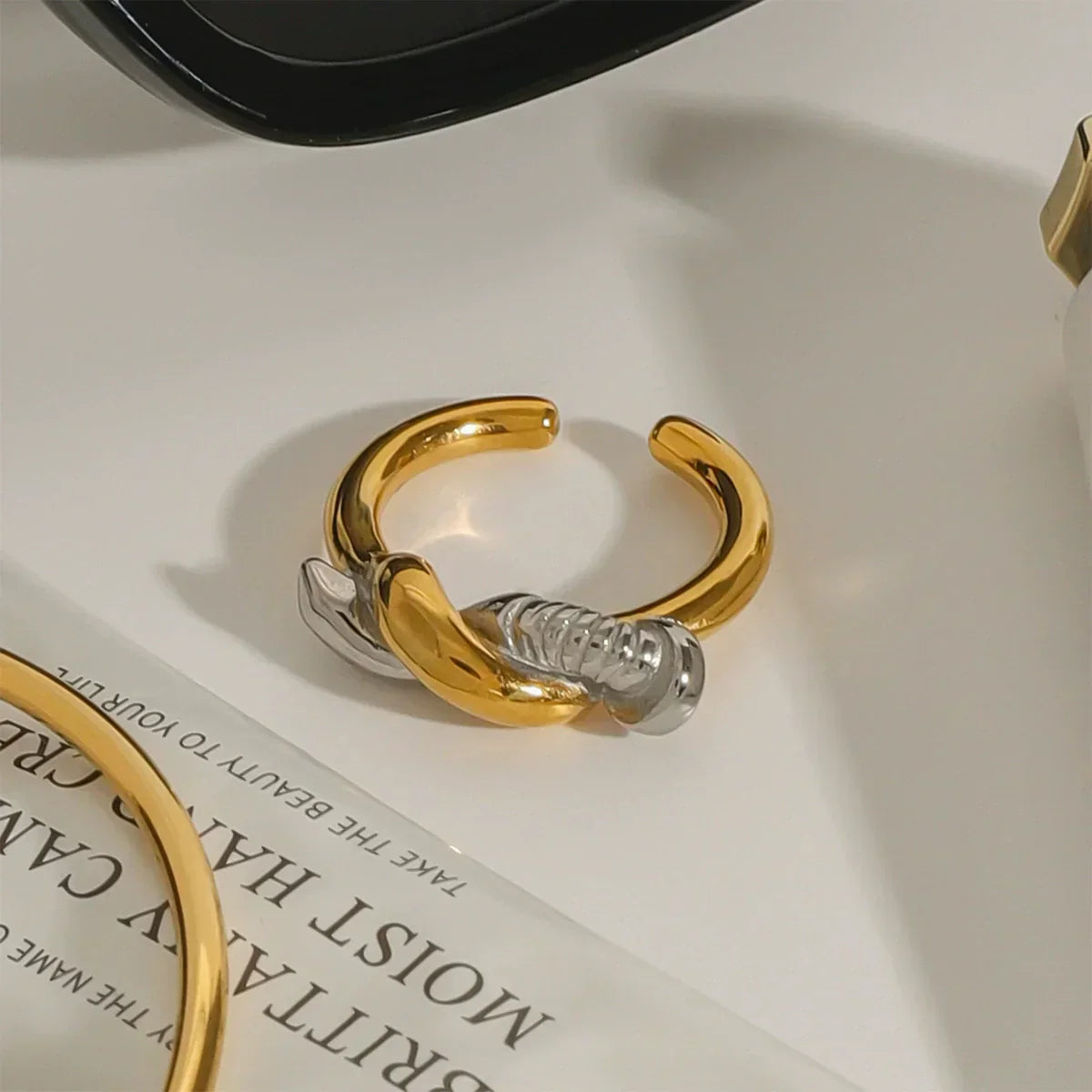 [ElanLuxe]Trinity Twisted Nail Ring