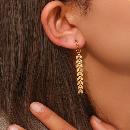 [ElanLuxe]Faith Fishtail Earrings