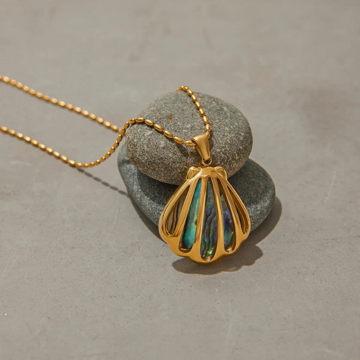 [ElanLuxe]Nixie Gold Seashell Pendant