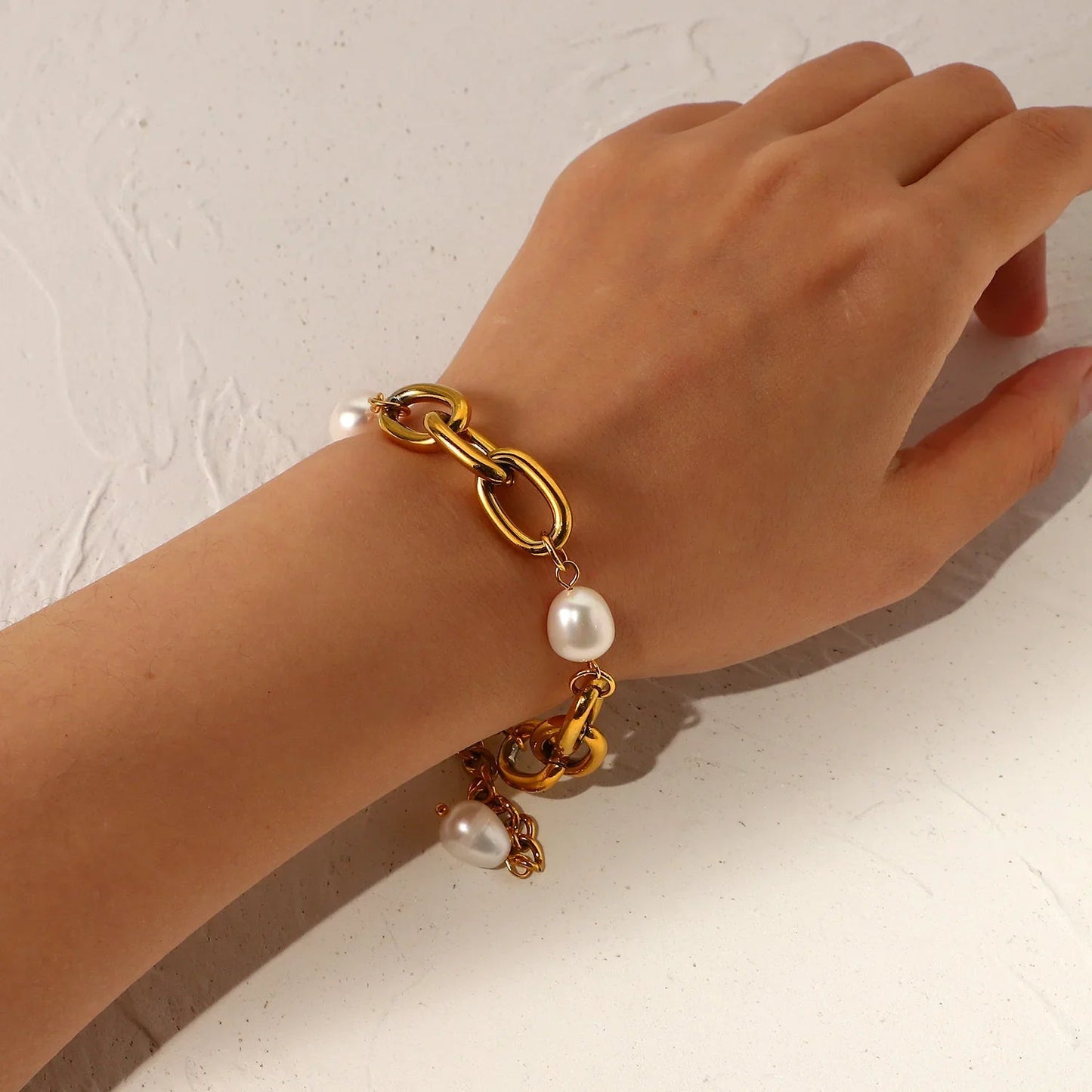 [ElanLuxe]Ysabel Chunky Freshwater Pearl Bracelet