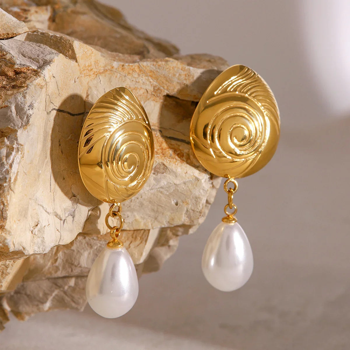 [ElanLuxe]Eleonora Freshwater Pearl Earrings