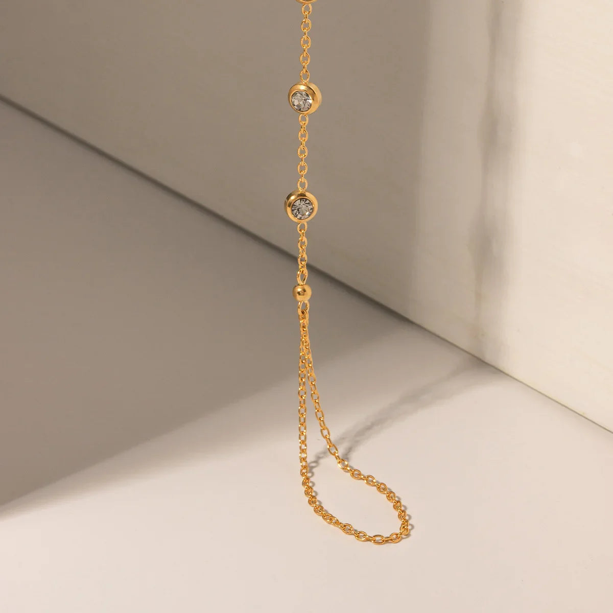 [ElanLuxe]Leona Diamond Hand Chain