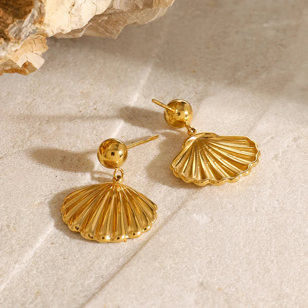 [ElanLuxe]Delianna Shell Earrings