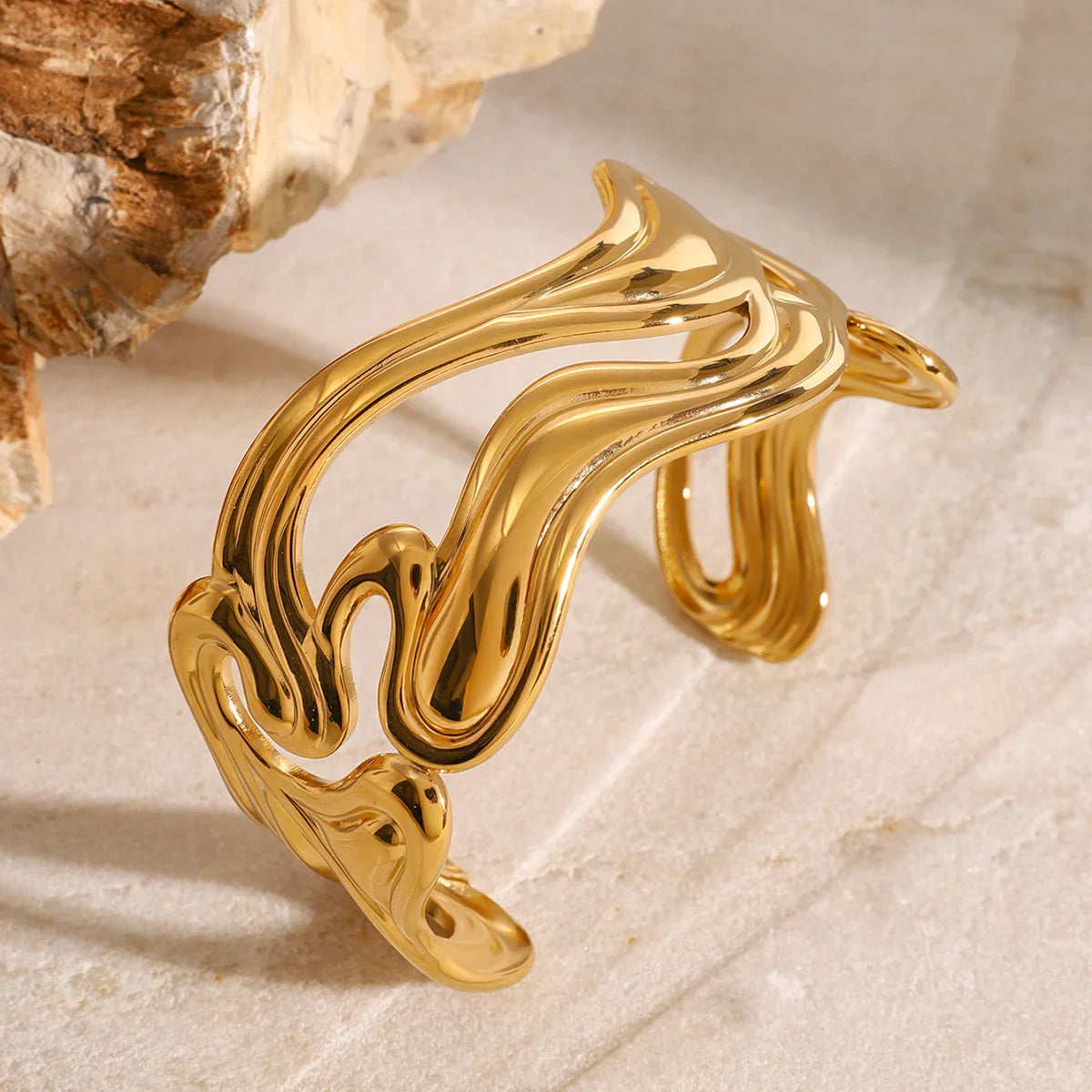 [ElanLuxe]Anissa Wavy Gold Bracelet