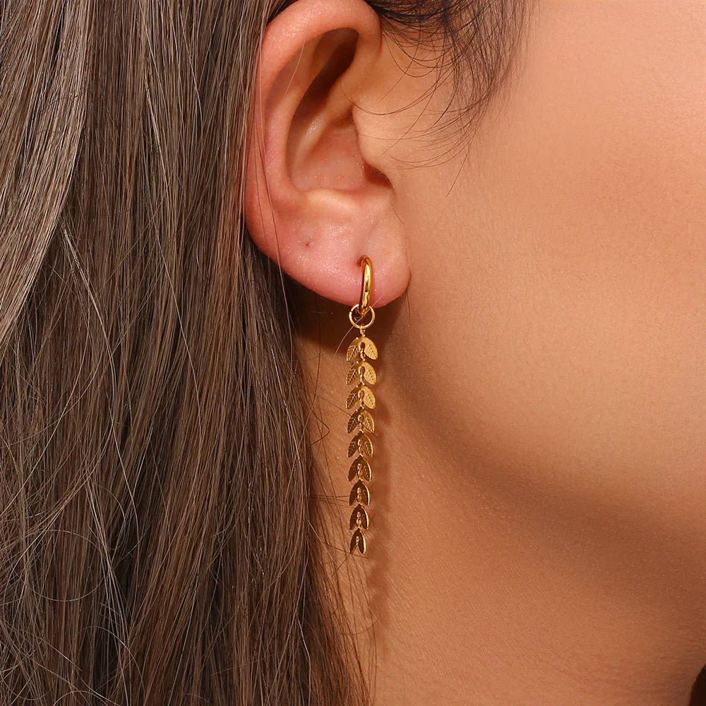 [ElanLuxe]Faith Fishtail Earrings