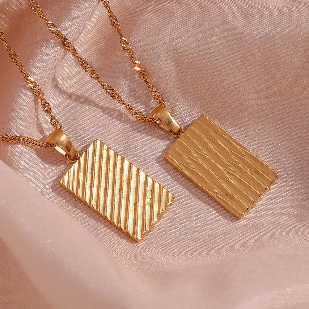 [ElanLuxe]Dahlia Gold Necklace