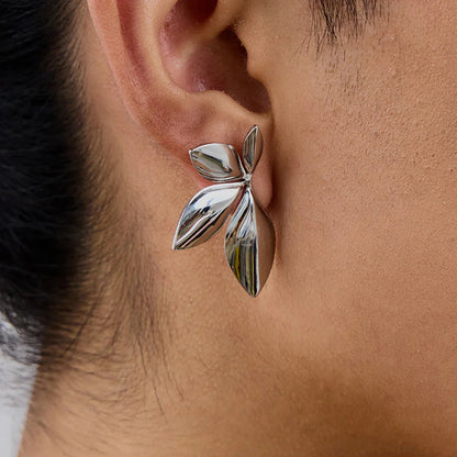 [ElanLuxe]Velle Gold Petal Earrings