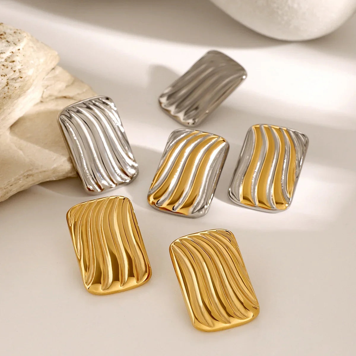 [ElanLuxe]Colette Gold Earrings