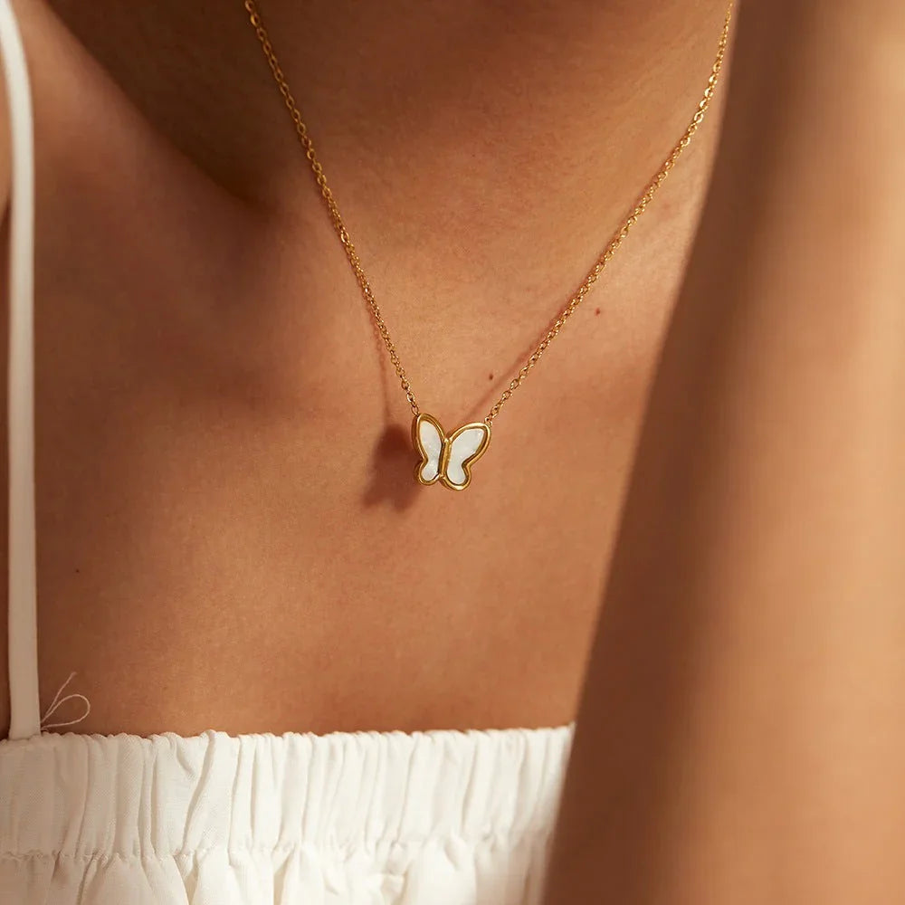 [ElanLuxe]Flutterby Mother of Pearl Necklace