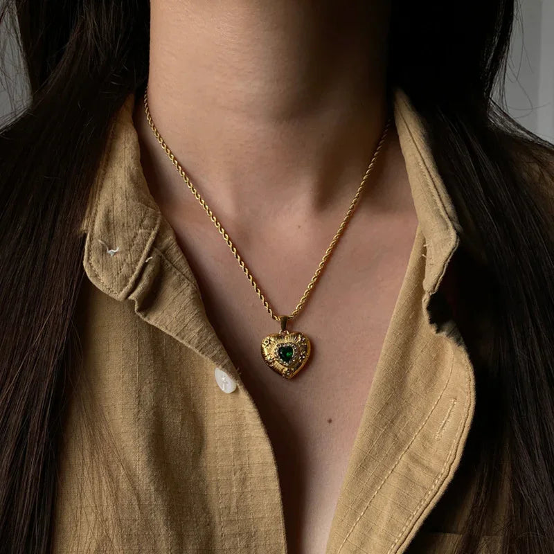 [ElanLuxe]Caelus Gold Heart Necklace
