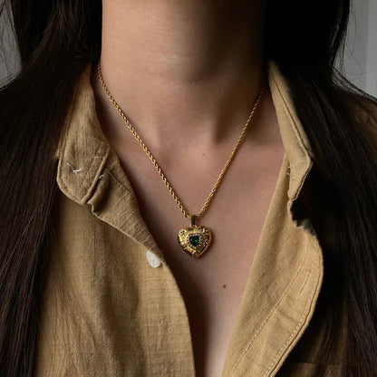 [ElanLuxe]Caelus Gold Heart Necklace