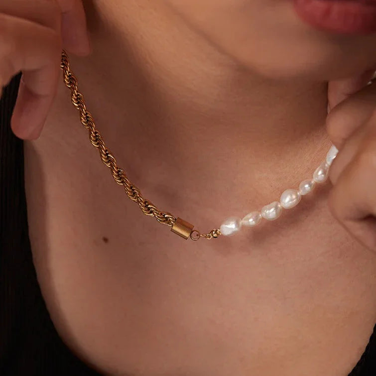 [ElanLuxe]Dualia Gold Pearl Necklace