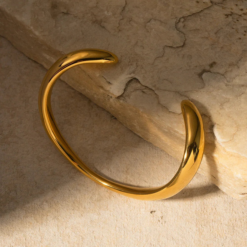 [ElanLuxe]Audrina Contemporary Gold Bangle