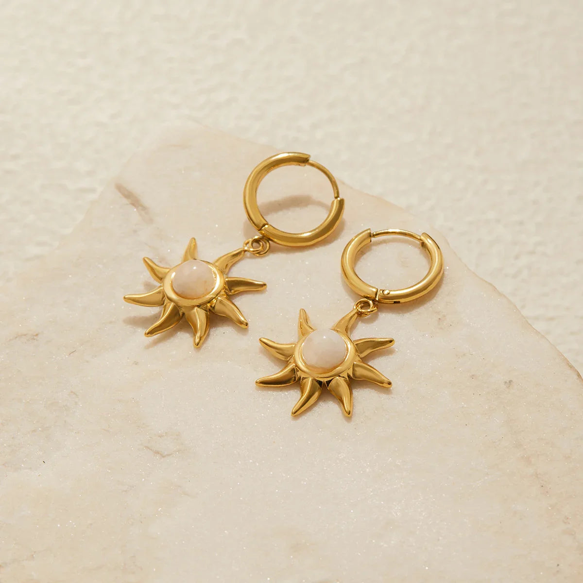 [ElanLuxe]Helia Sun-shaped Moonstone Earrings