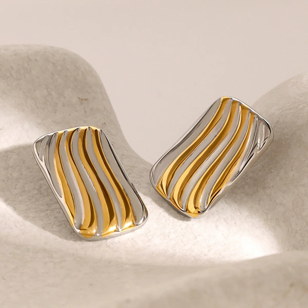 [ElanLuxe]Colette Gold Earrings