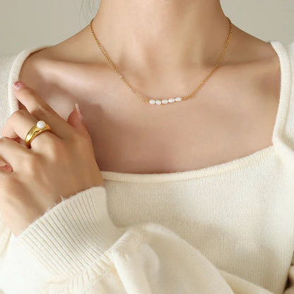 [ElanLuxe]Fleur Freshwater Pearl Gold Necklace