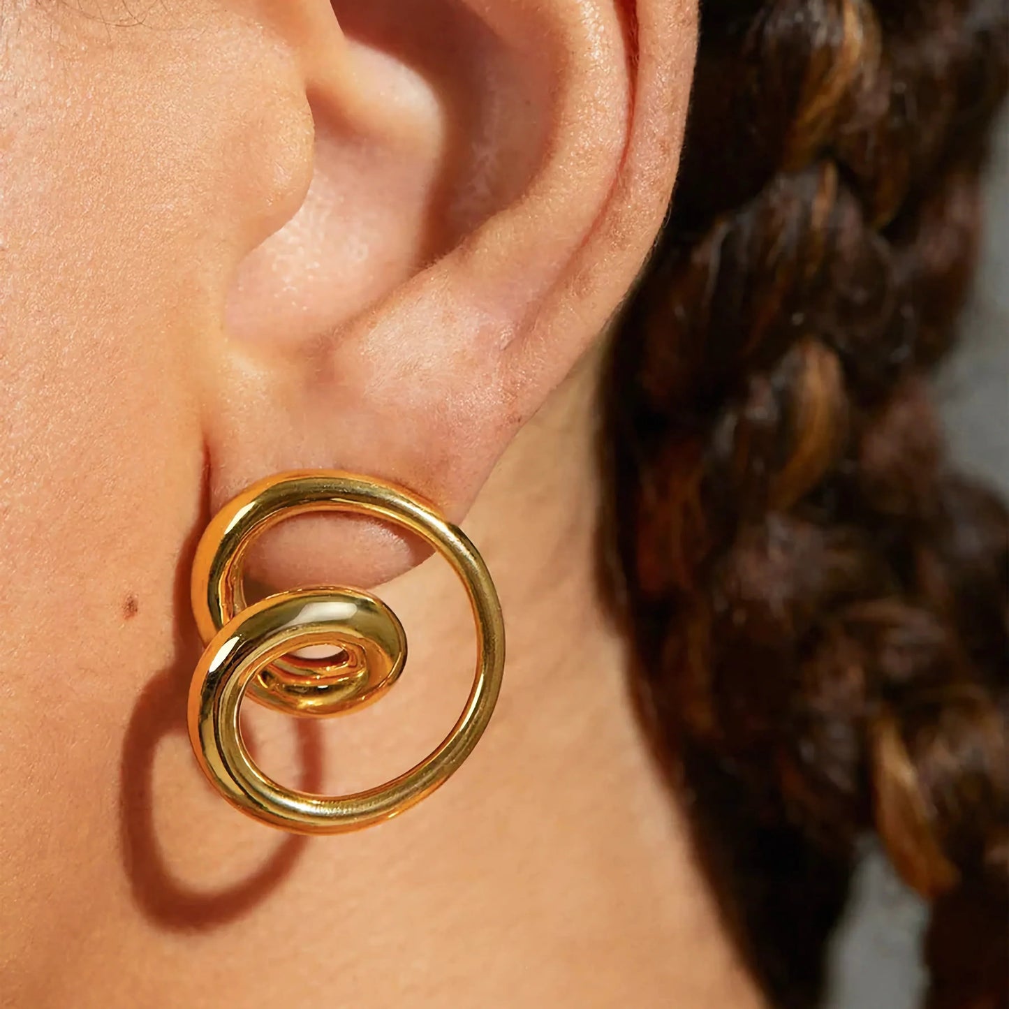 [ElanLuxe]Angelique Golden Twist Earrings