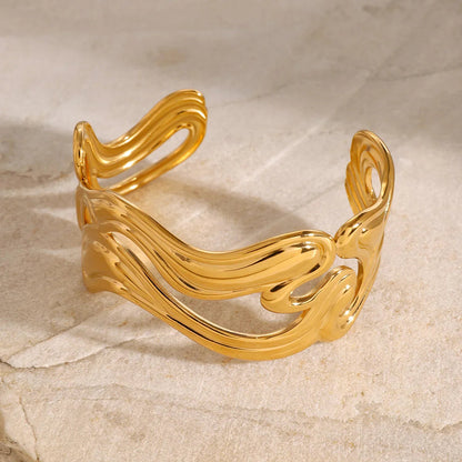 [ElanLuxe]Anissa Wavy Gold Bracelet