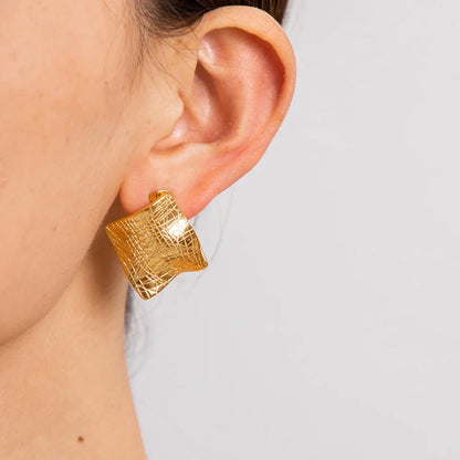 [ElanLuxe]Celestina Creased Gold Sheet Earrings