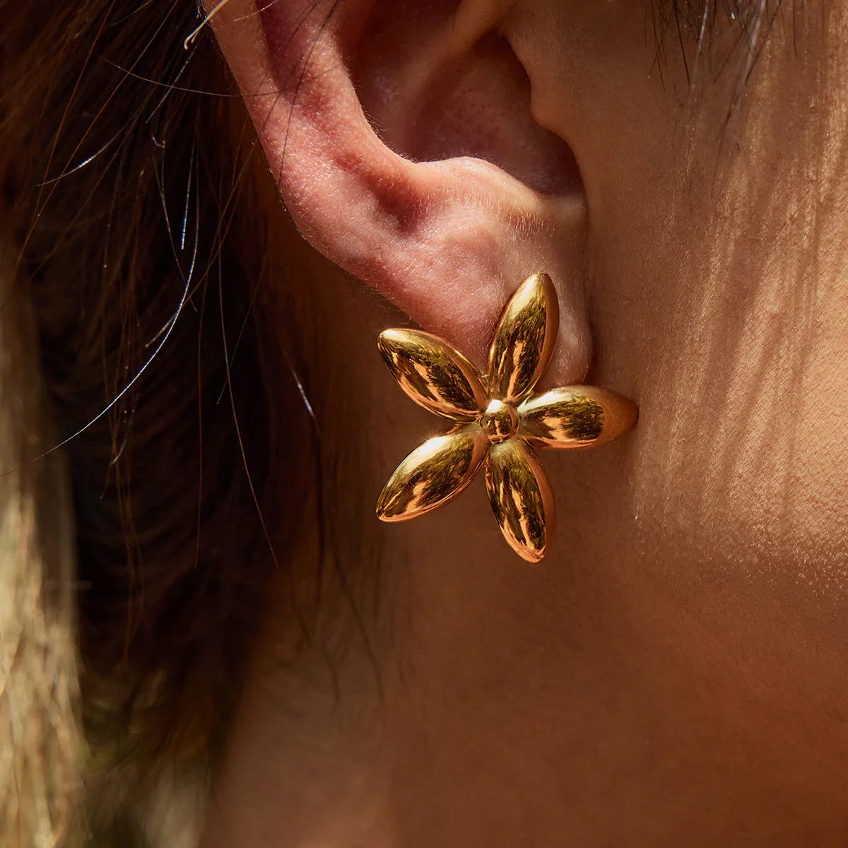 [ElanLuxe]Monica Floral Gold Earrings