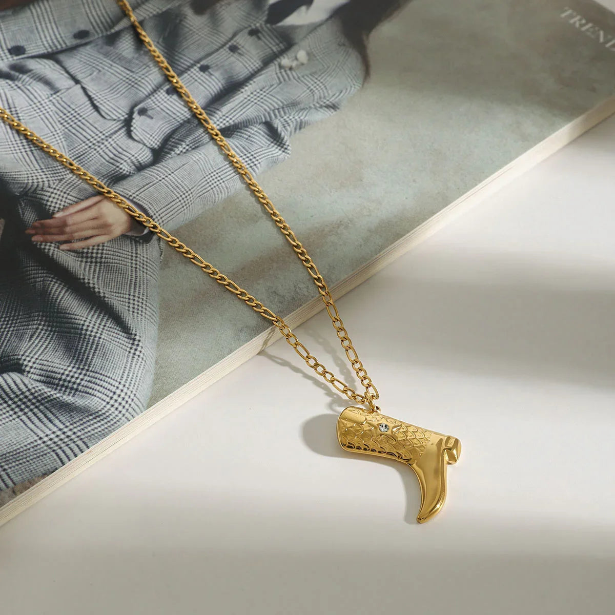[ElanLuxe]Makayla Gold Boot Pendant