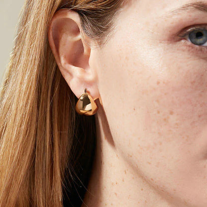 [ElanLuxe]Sunna Gold Huggie Earrings