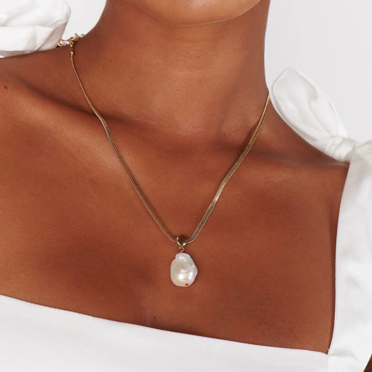 [ElanLuxe]Glorietta Herringbone Pearl Necklace