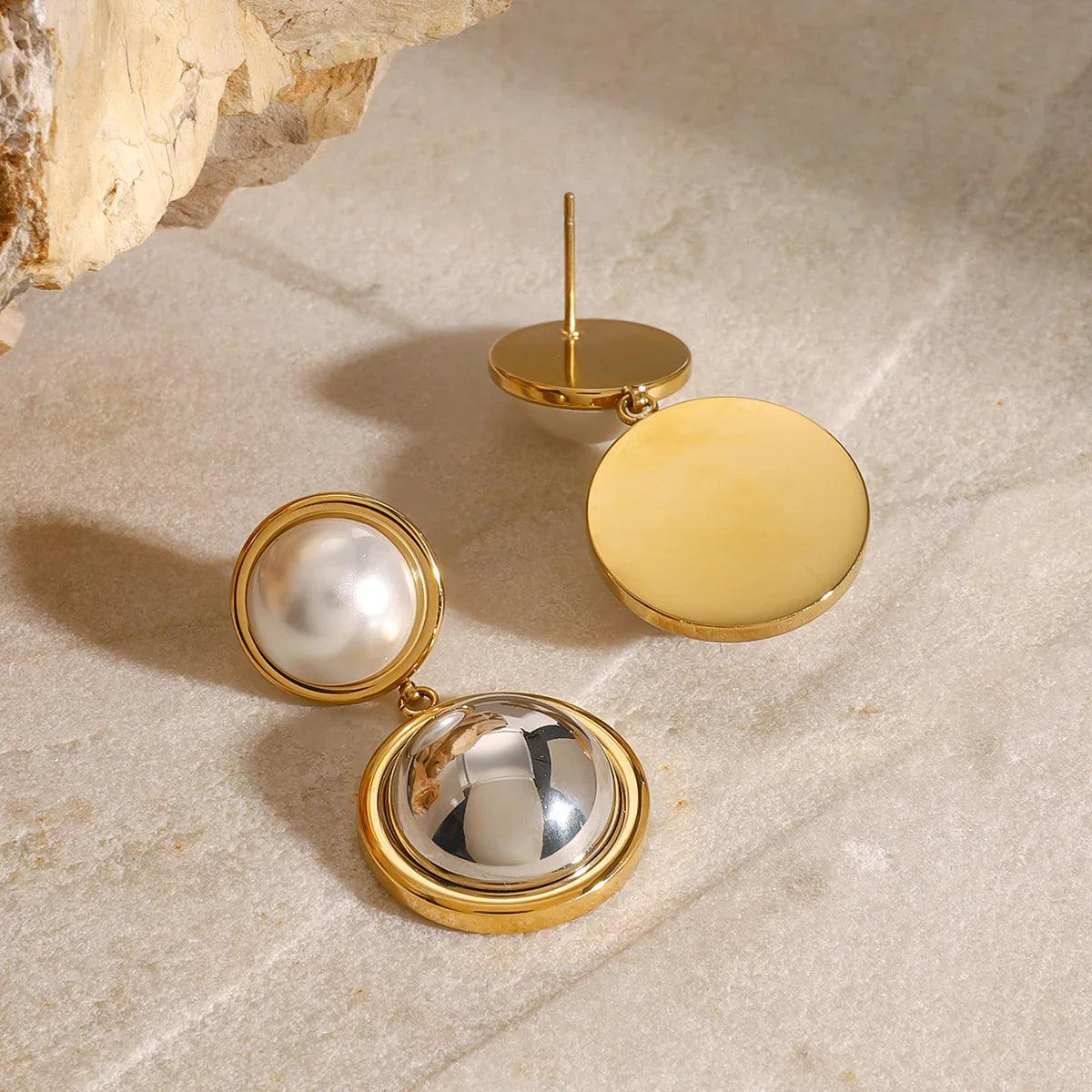 [ElanLuxe]Avery Pearl Dome Earrings