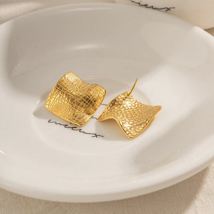 [ElanLuxe]Celestina Creased Gold Sheet Earrings