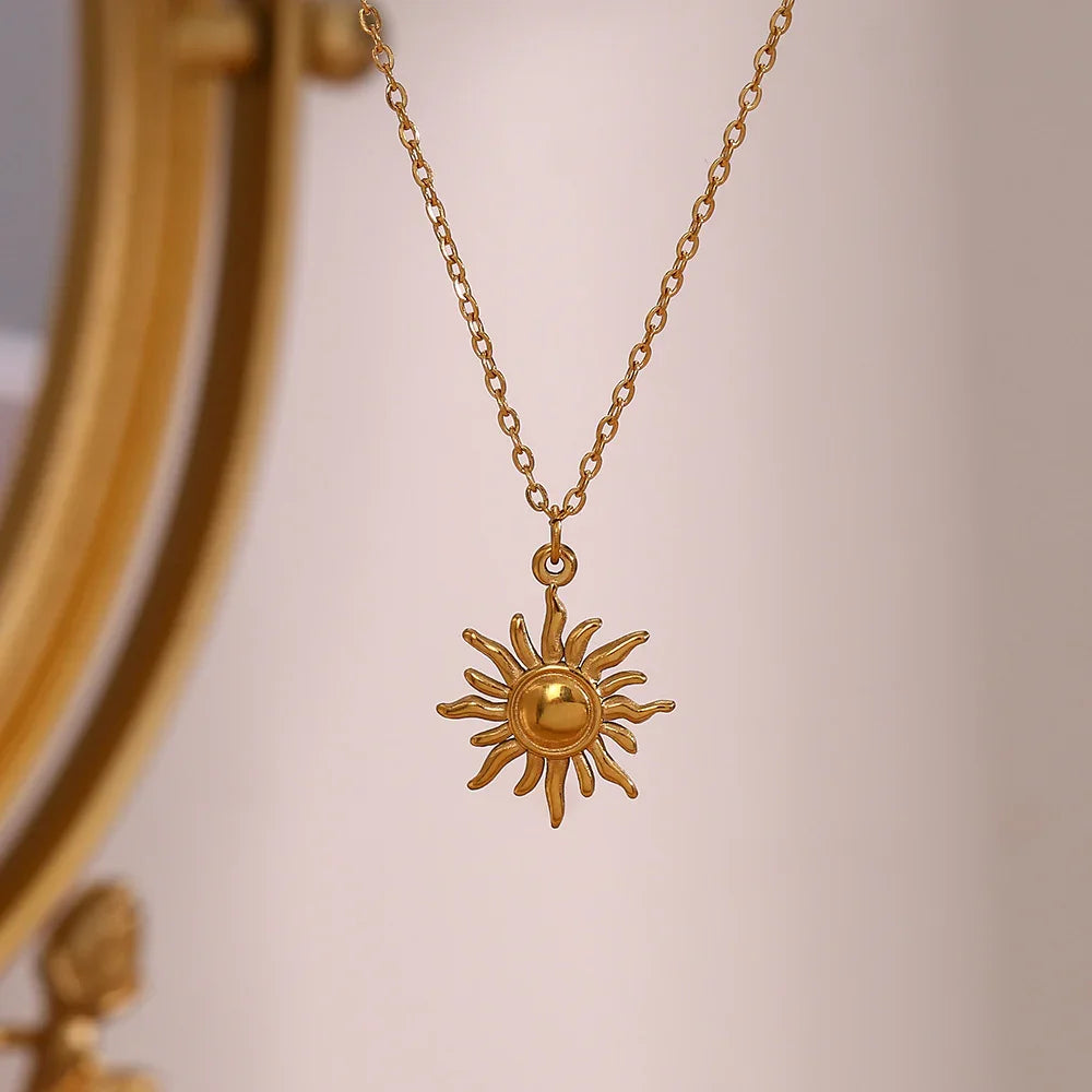[ElanLuxe]Eliora Gold Sun Necklace