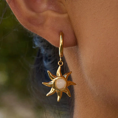 [ElanLuxe]Helia Sun-shaped Moonstone Earrings