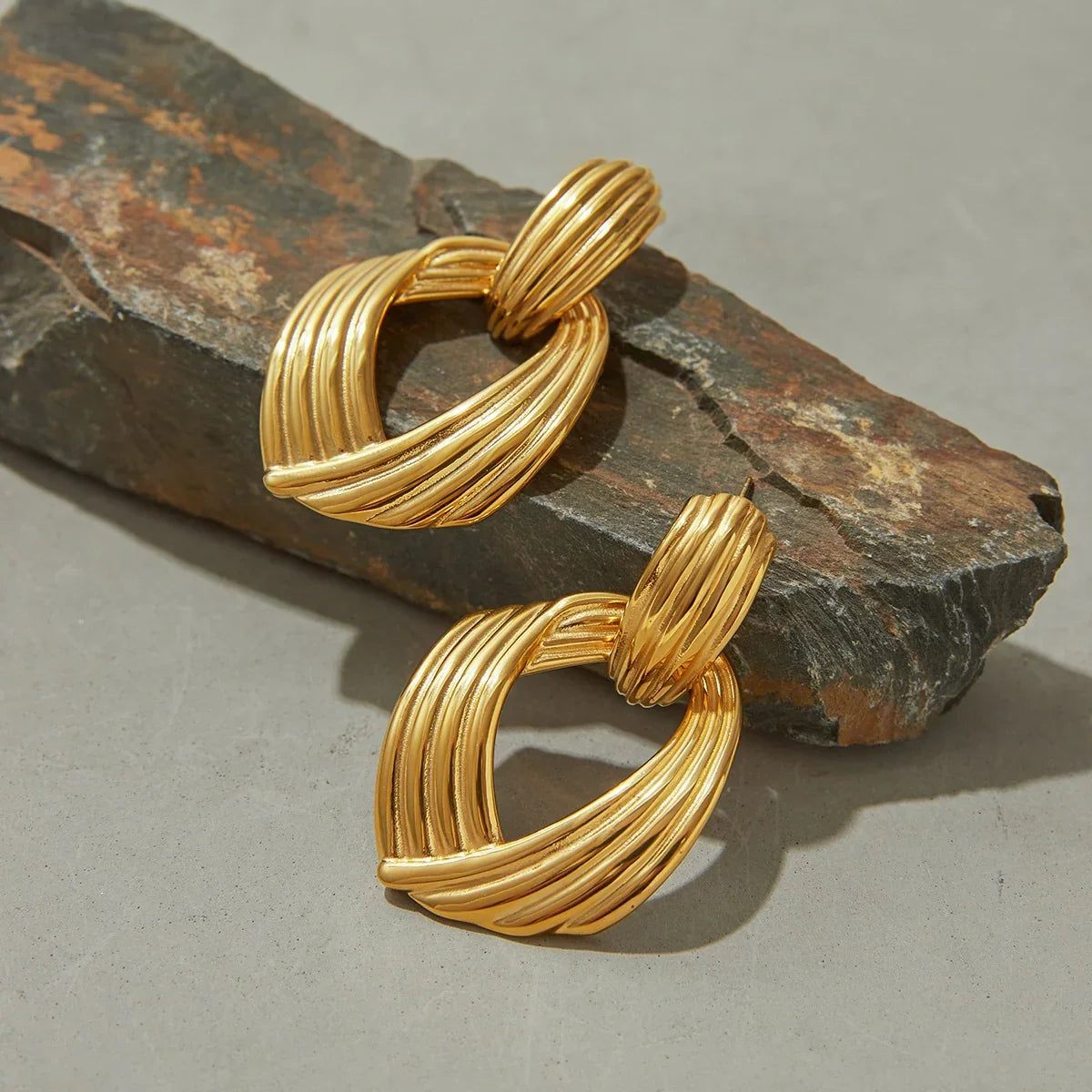 [ElanLuxe]Selma Gold Knot Earrings