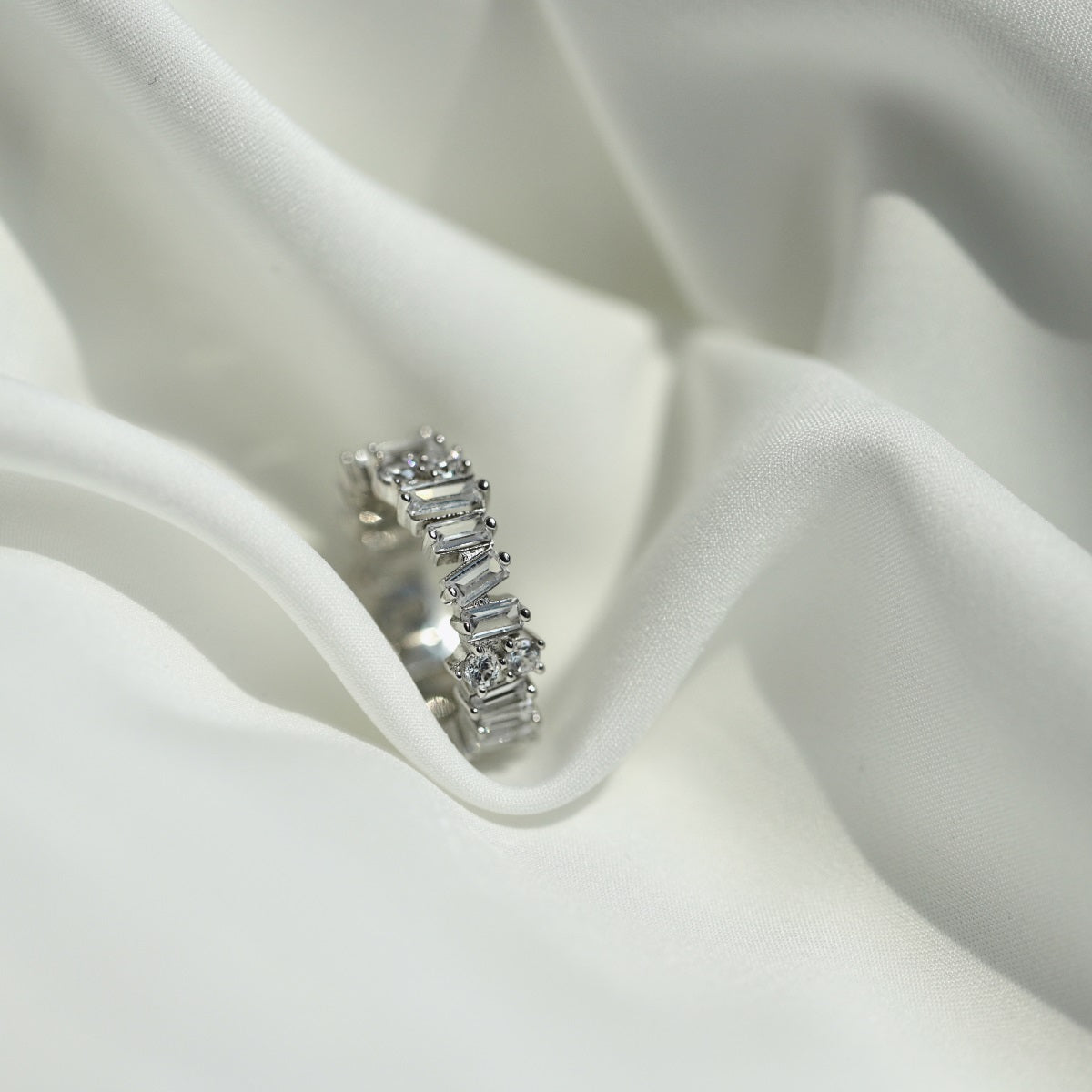 [ElanLuxe Jewelry]Delicate Multi Shape Tennis Ring