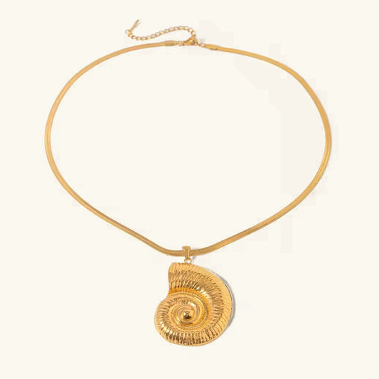 [ElanLuxe]Cascadia Nautilus Gold Necklace