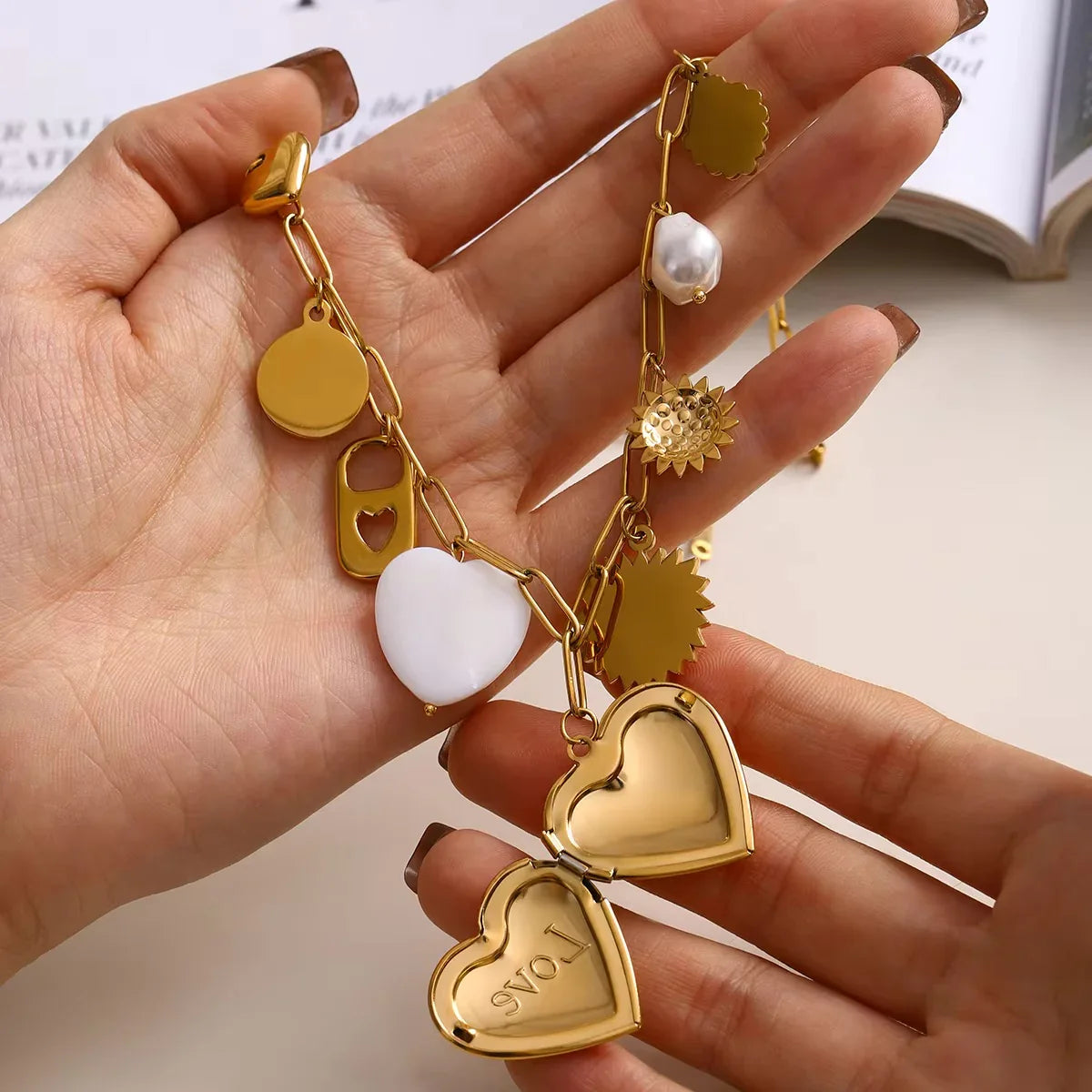 [ElanLuxe]Lianne Gold Heart Locket