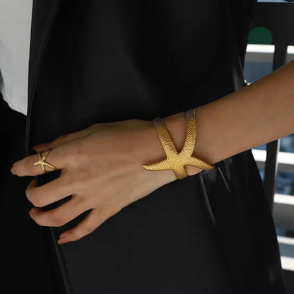 [ElanLuxe]Annika Gold Starfish Cuff