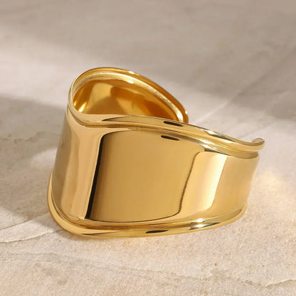 [ElanLuxe]Izza Smooth Gold Cuff