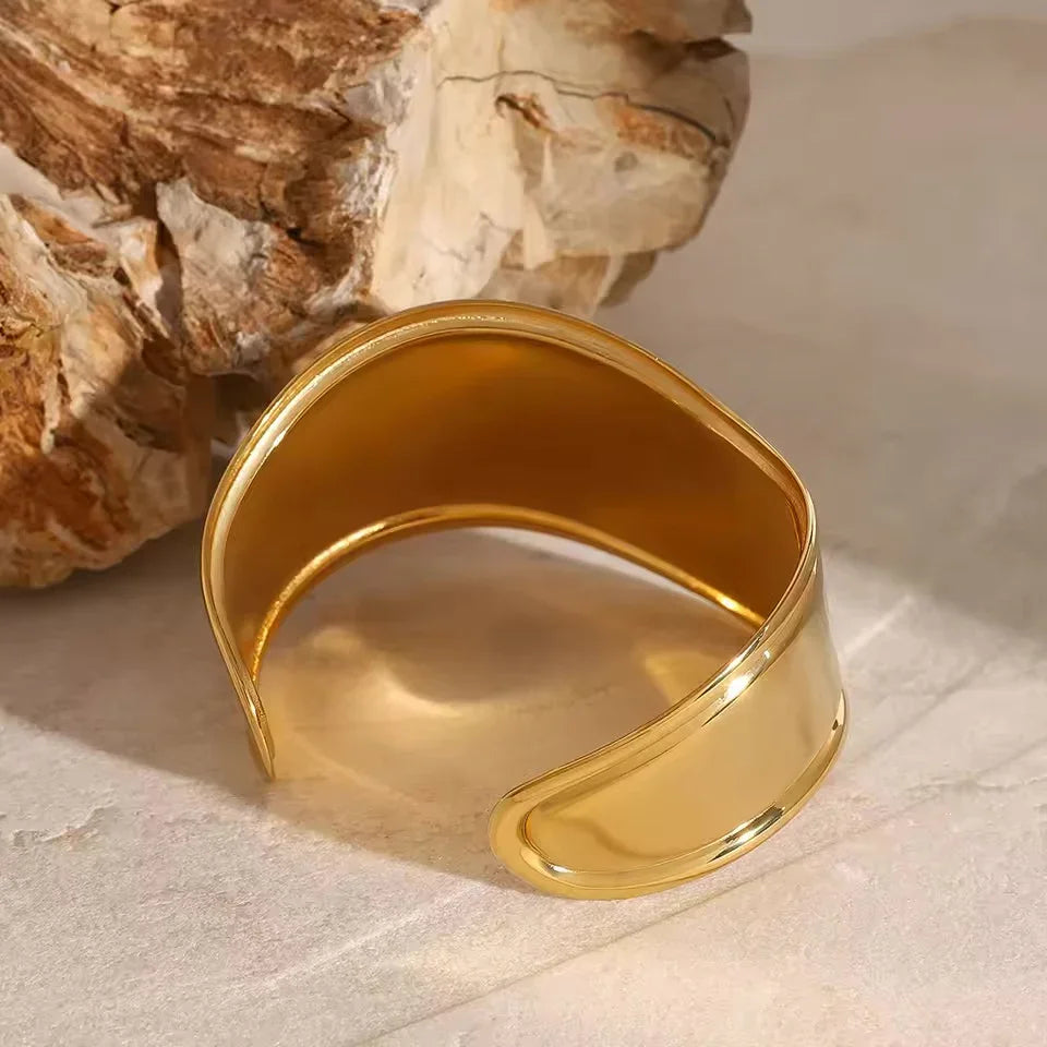 [ElanLuxe]Izza Smooth Gold Cuff
