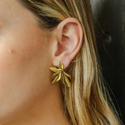[ElanLuxe]Velle Gold Petal Earrings
