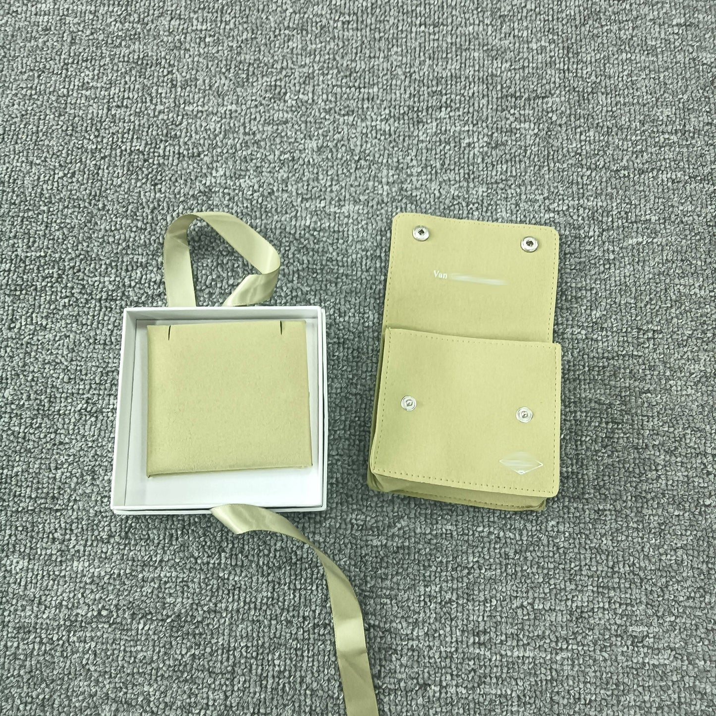 [ElanLuxe Jewelry] VA CLOVER BOX GIFT BAG