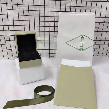 [ElanLuxe Jewelry] VA CLOVER BOX GIFT BAG