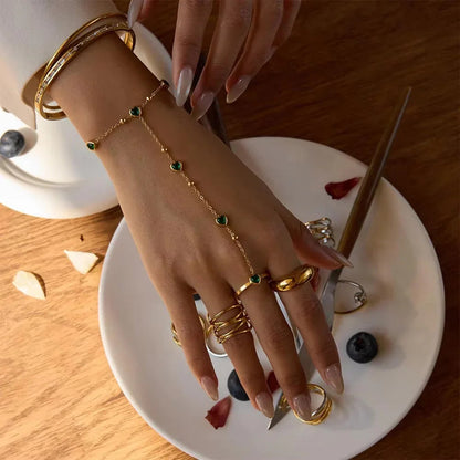 [ElanLuxe]Gladys Emerald Heart Hand Chain