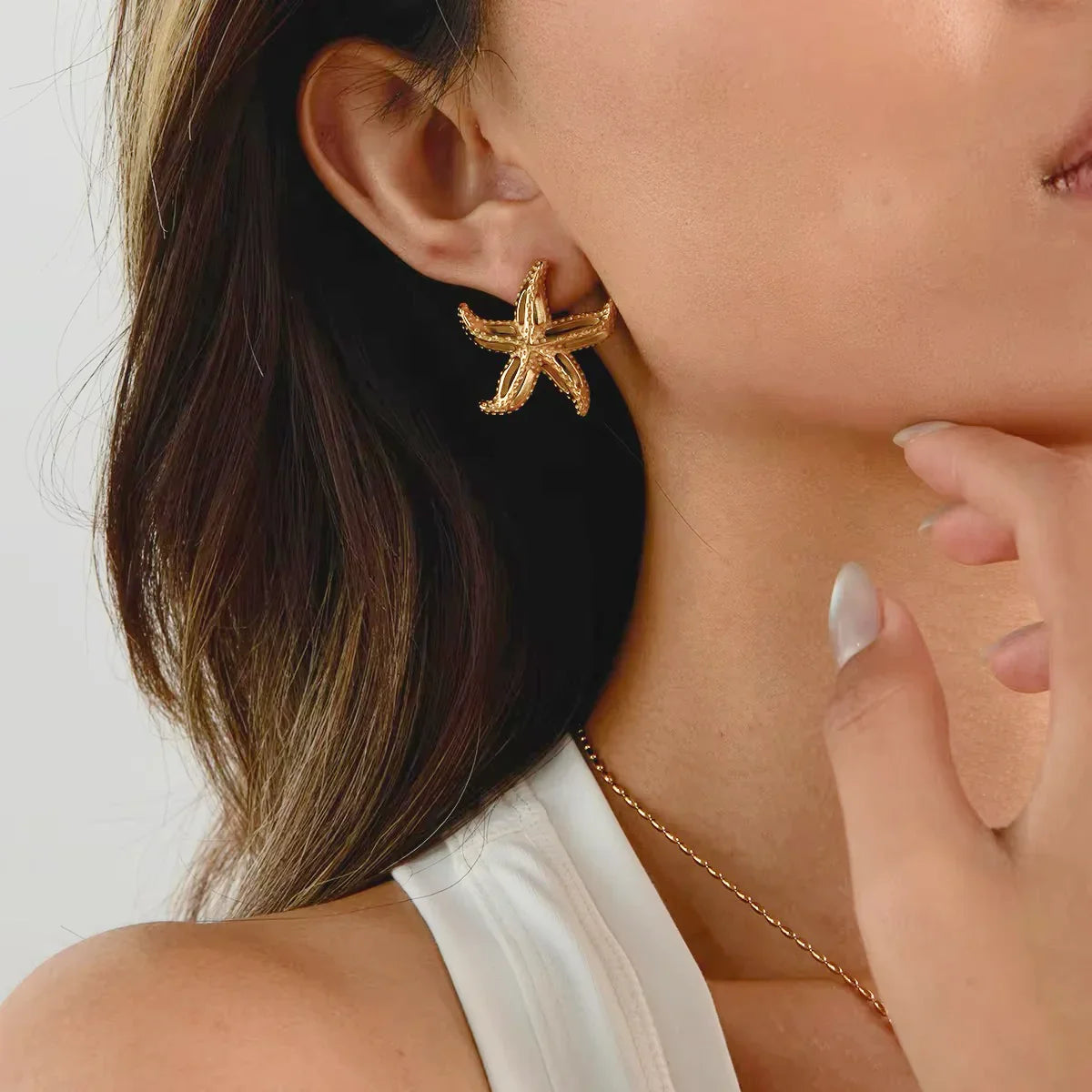 [ElanLuxe]Aquatta Gold Starfish Earrings