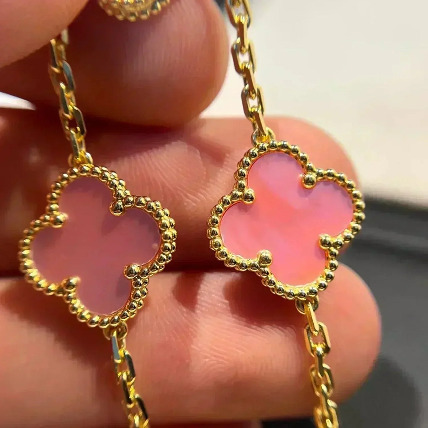 [ElanLuxe Jewelry]CLOVER 5 PINK MOP BRACELET