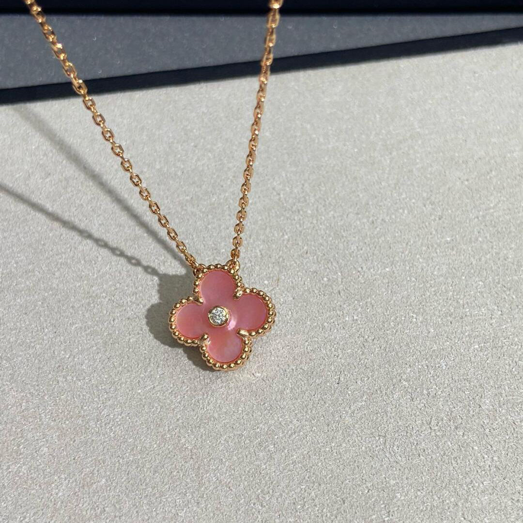 [ElanLuxe Jewelry]CLOVER 15MM DIAMOND PINK MOP NECKLACE