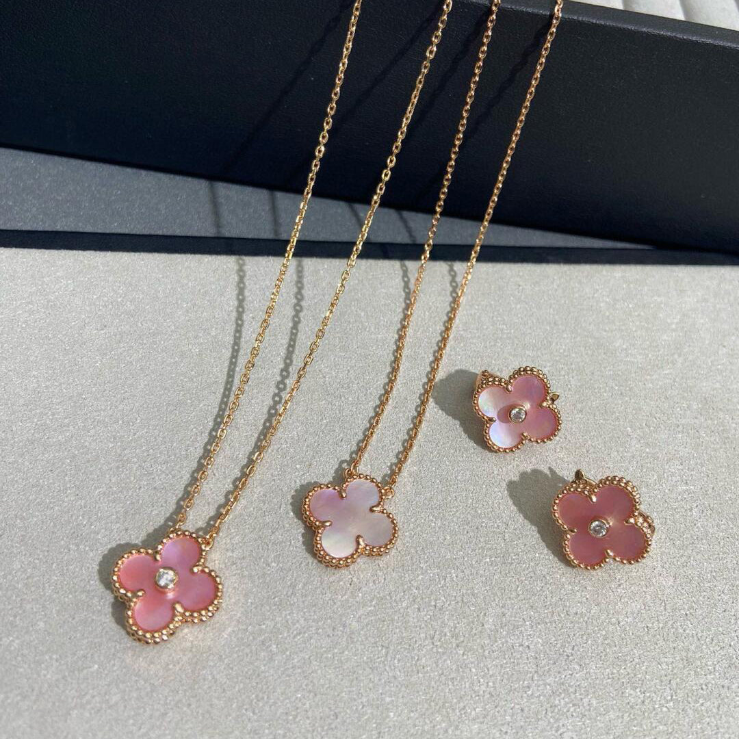 [ElanLuxe Jewelry]CLOVER 15MM DIAMOND PINK MOP NECKLACE