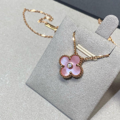[ElanLuxe Jewelry]CLOVER 15MM DIAMOND PINK MOP NECKLACE